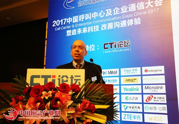 Mitel 高级副总裁兼企业部总裁Bob Agnes 