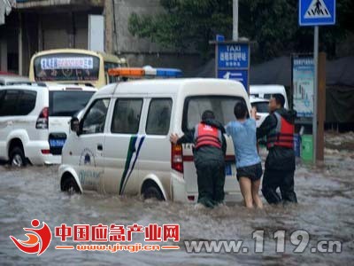 师宗消防官兵“6•12”抗洪抢险救援战记[图]