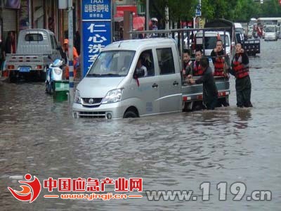 师宗消防官兵“6•12”抗洪抢险救援战记[图]