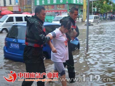 师宗消防官兵“6•12”抗洪抢险救援战记[图]