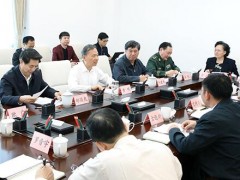黄明与海南省应急管理厅主要负责人座谈